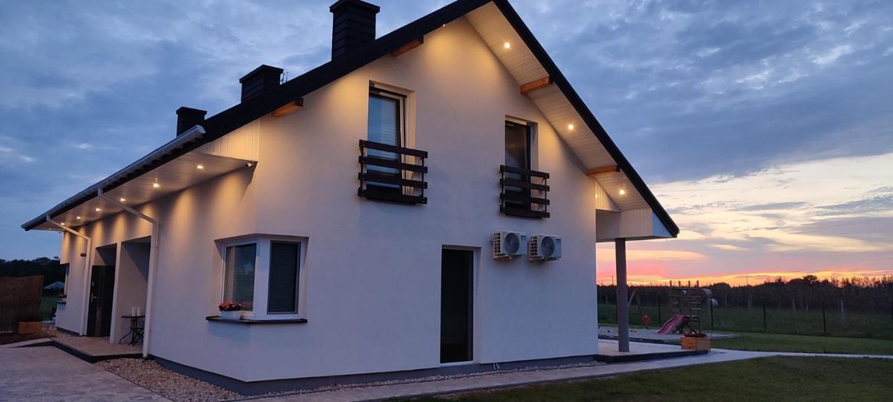 Apartamenty Wilga Z Calorocznym Jacuzzi I Letnim Basenem Extérieur photo