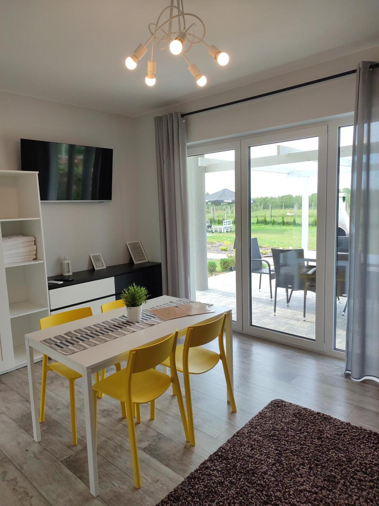 Apartamenty Wilga Z Calorocznym Jacuzzi I Letnim Basenem Chambre photo